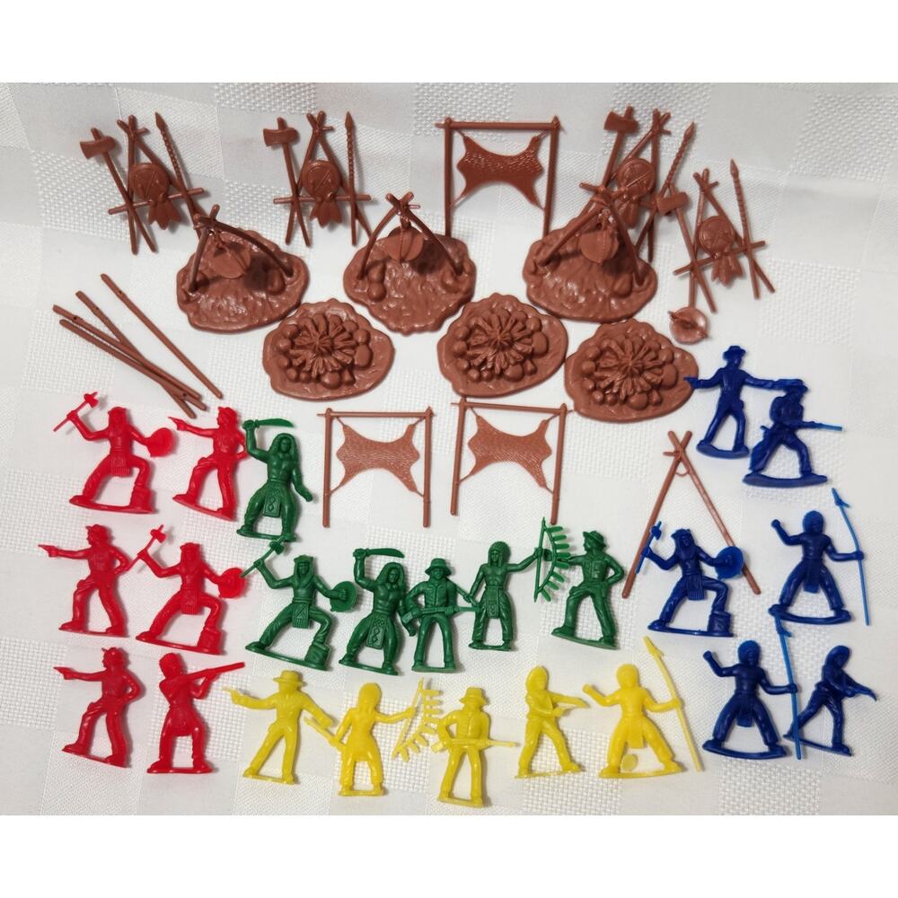 Lot of Plastic Indians Cowboys & Accessories Hide Cauldron‎ Fire